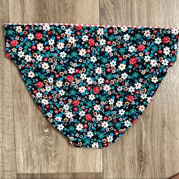 Lands’ End 2 pc Tankini Swimsuit - Picture 16 of 16